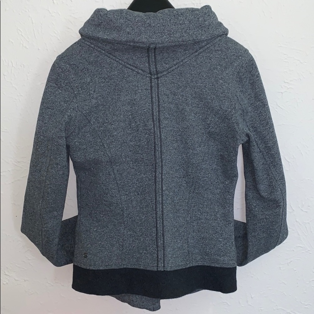 Lululemon Wrap Jacket - Picture 2 of 10